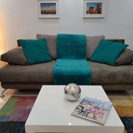 Prime Park Apartment Будапеща Екстериор снимка
