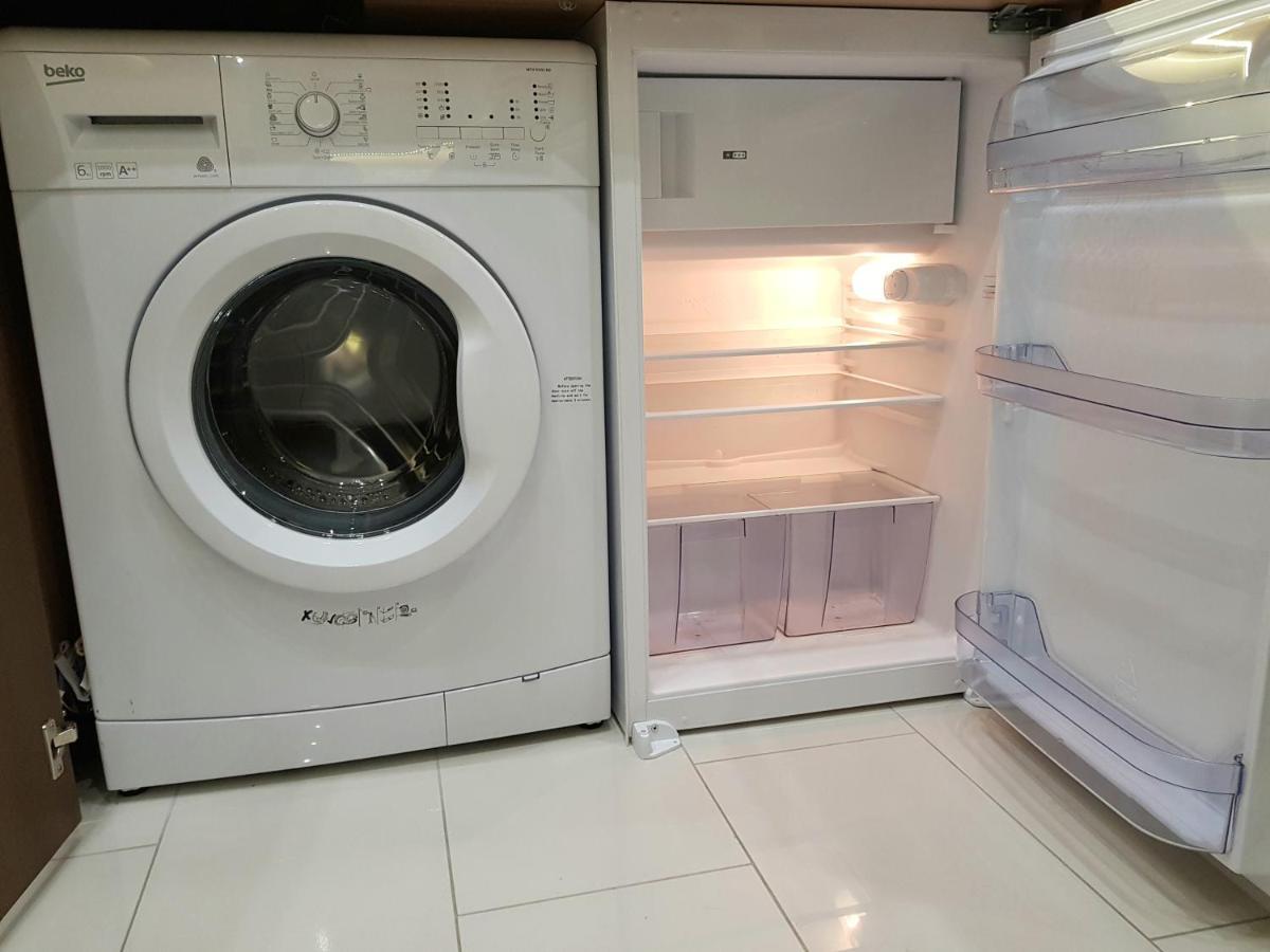 Prime Park Apartment Будапеща Екстериор снимка
