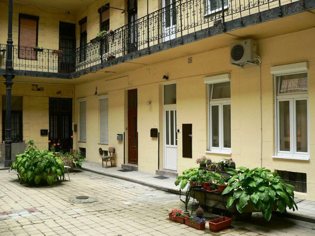 Prime Park Apartment Будапеща Екстериор снимка