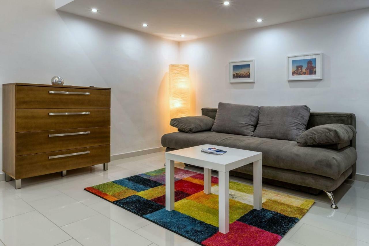 Prime Park Apartment Будапеща Екстериор снимка