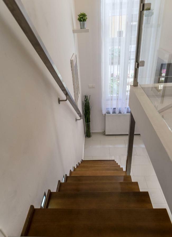Prime Park Apartment Будапеща Екстериор снимка